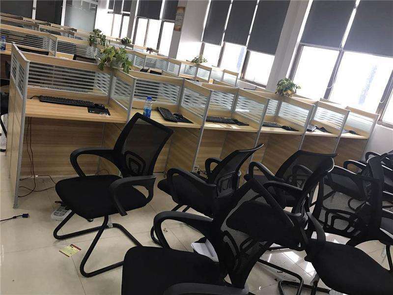 武汉办公家具高价回收